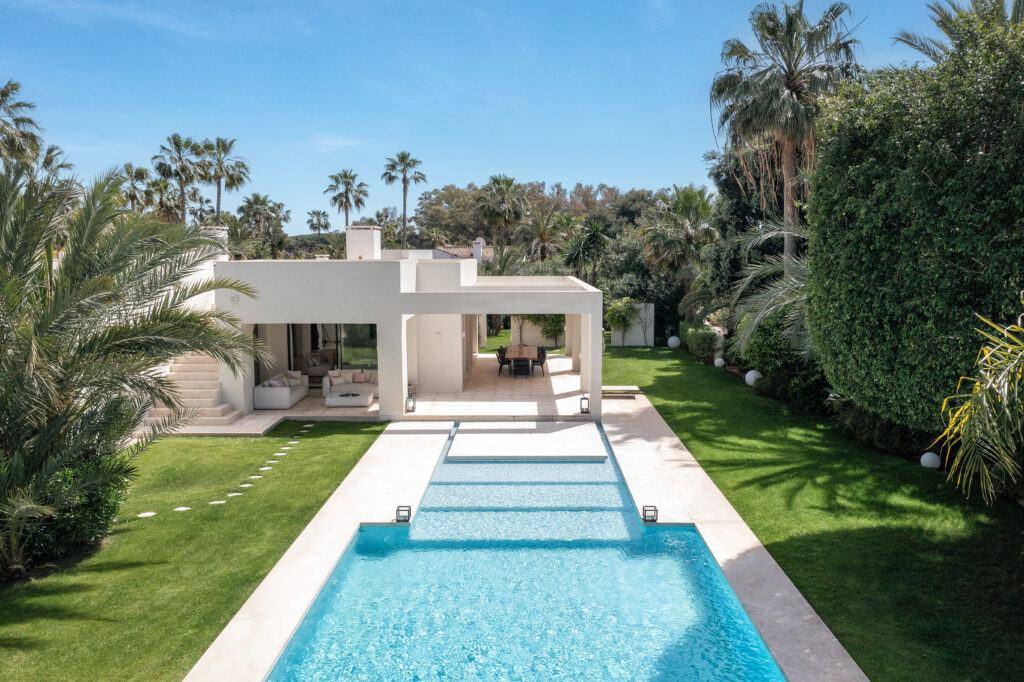 Luxury Beach side Villa in Marbella (Marbesa)