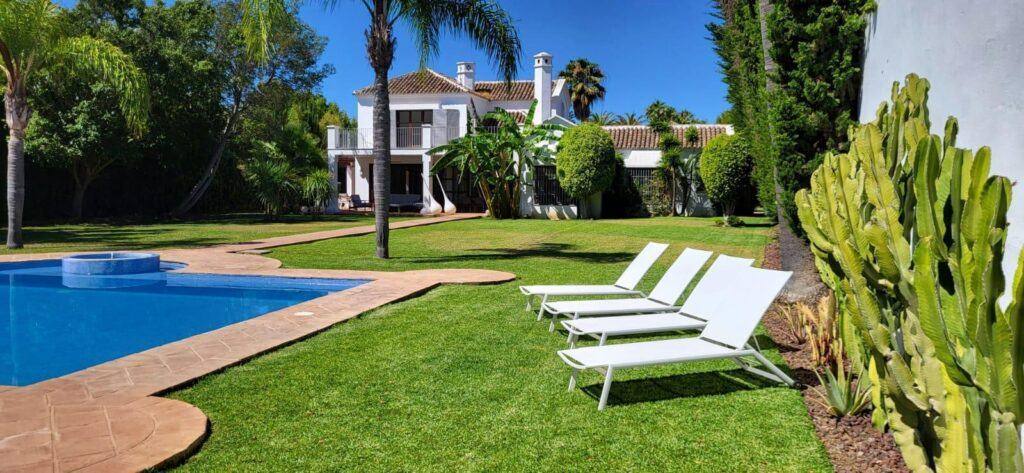 Exclusive Villa by the Sea in Guadalmina Baja