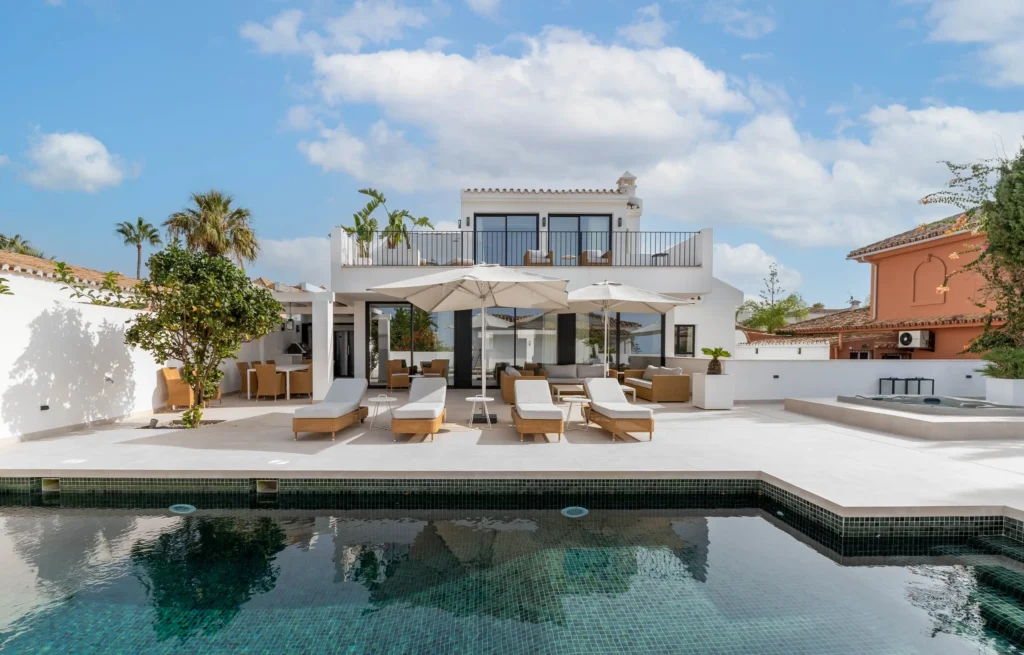 Renovated Villa in Marbella’s Premier Beach Location