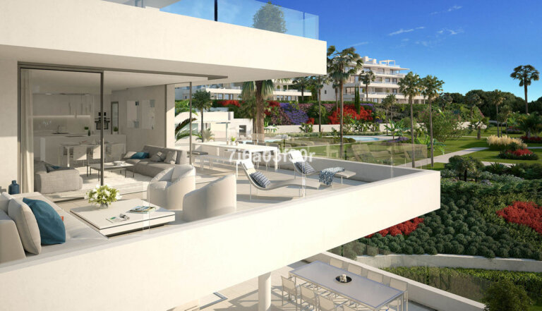 4 Bedroom Apartment for Sale in Atalaya, Estepona