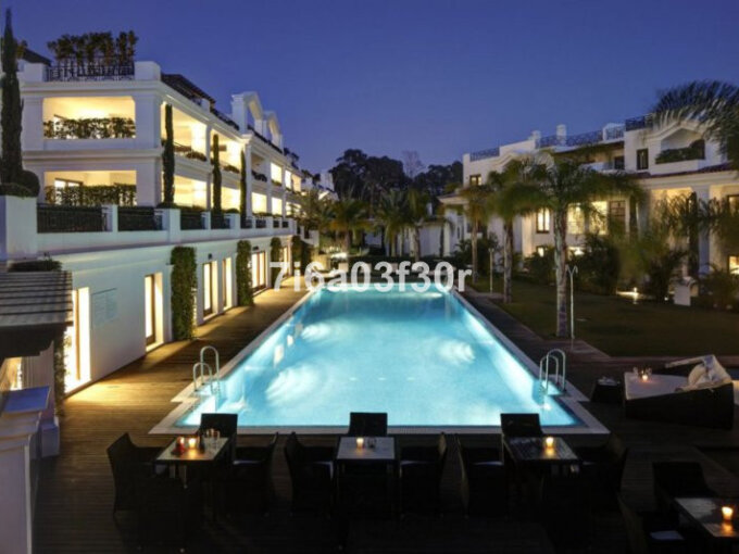 3 Bedroom Apartment for Sale in Estepona