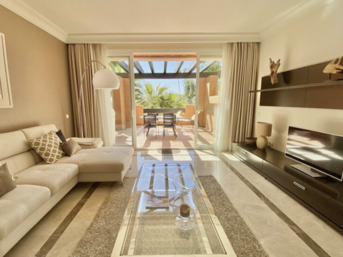 Furnished 2 Bedroom Apartment for Rent in Nueva Andalucía, Marbella