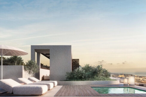 4 Bedroom Private Villa with Terrace for Sale in Marbella