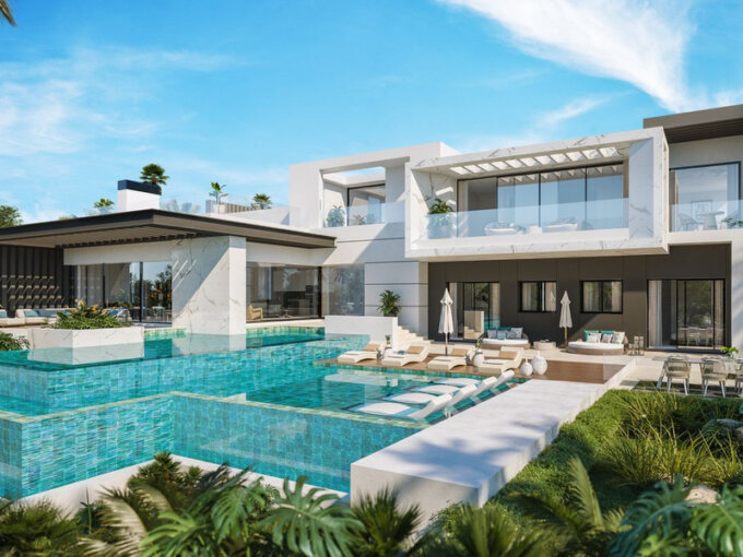 7 Bedroom Private Villa with Terrace for Sale in Benahavís
