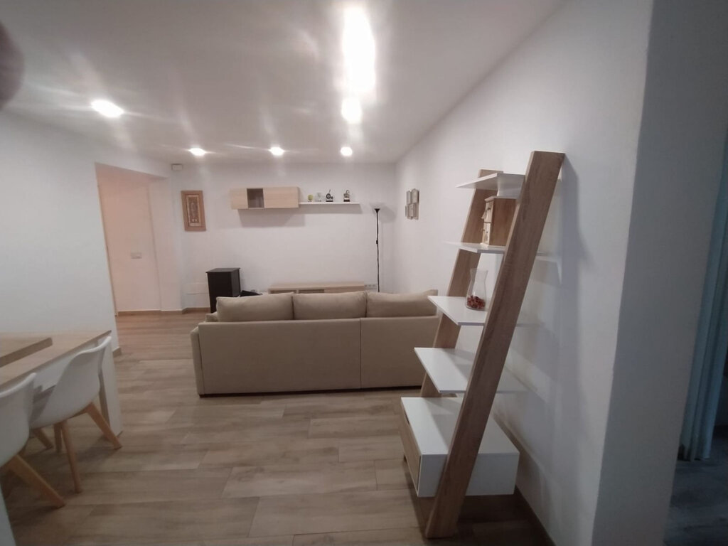 3 Bedroom Private Villa with Terrace for Sale in San Pedro de Alcántara