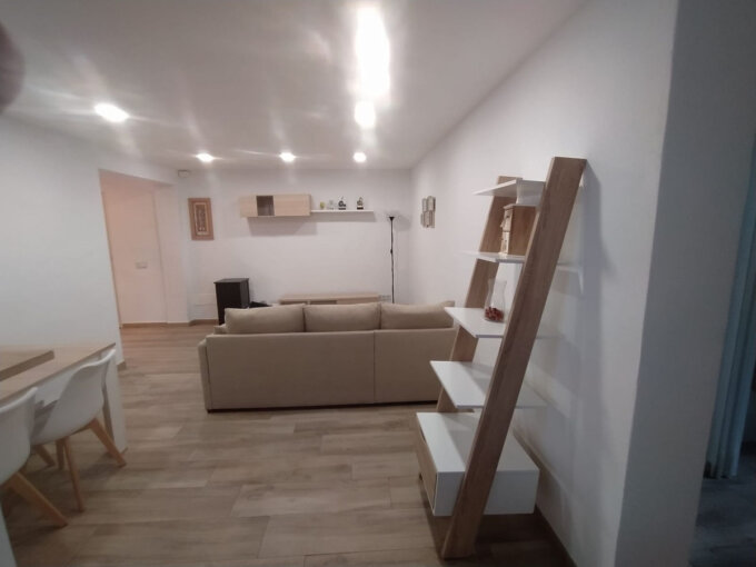 3 Bedroom Private Villa with Terrace for Sale in San Pedro de Alcántara