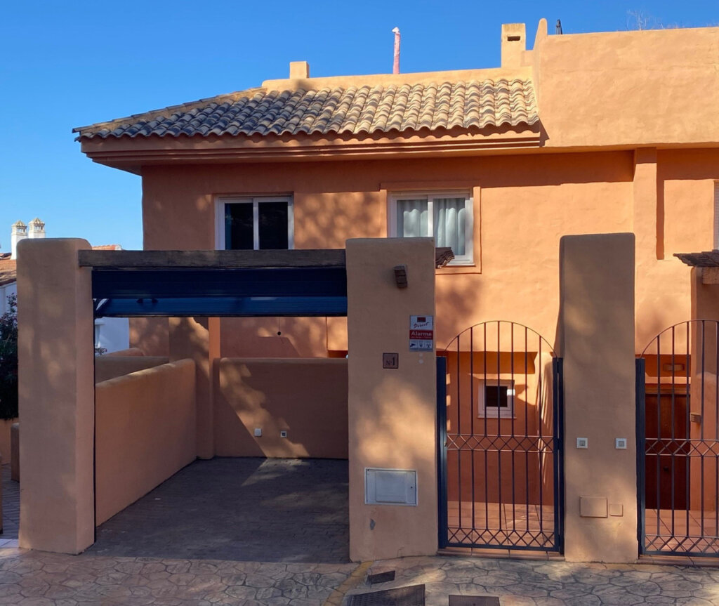 Furnished 5 Bedroom Private Villa for Rent in Cabopino, Marbella