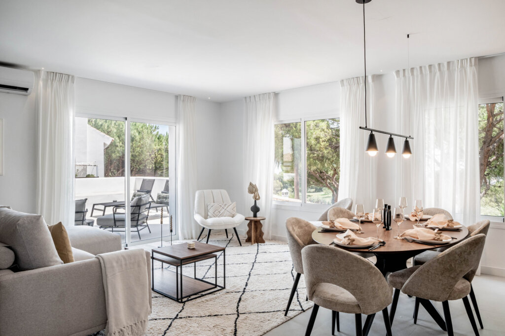 Furnished 4 Bedroom Apartment for Rent in Los Pinos de Aloha, Nueva Andalucía, Marbella