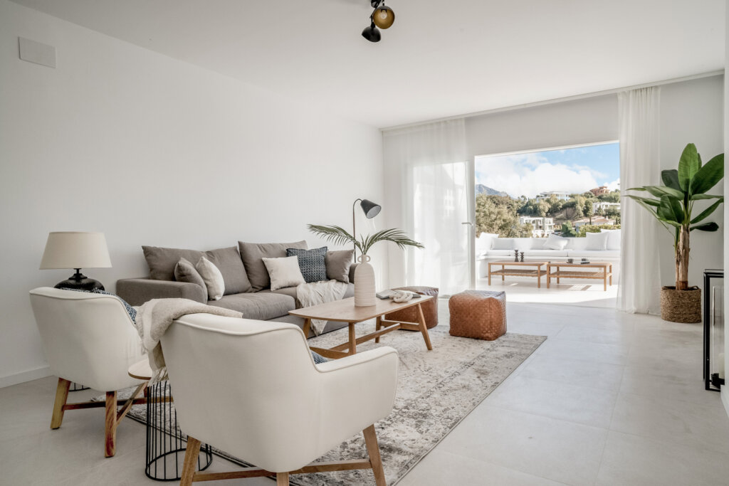 Furnished 4 Bedroom Apartment for Rent in La Quinta, Benahavís