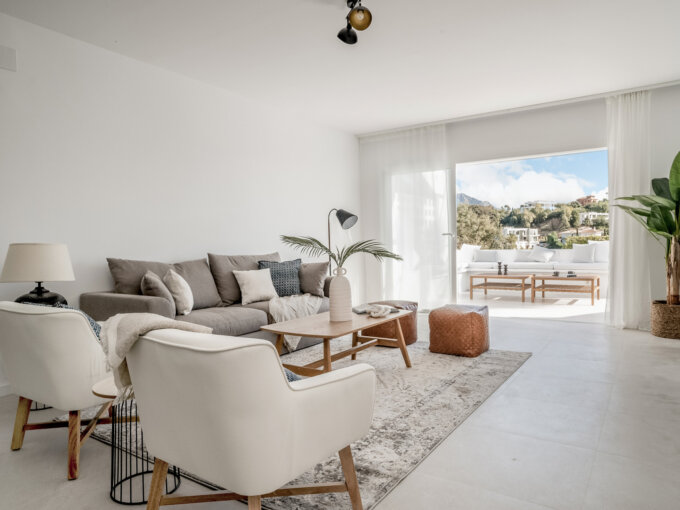 Furnished 4 Bedroom Apartment for Rent in La Quinta, Benahavís