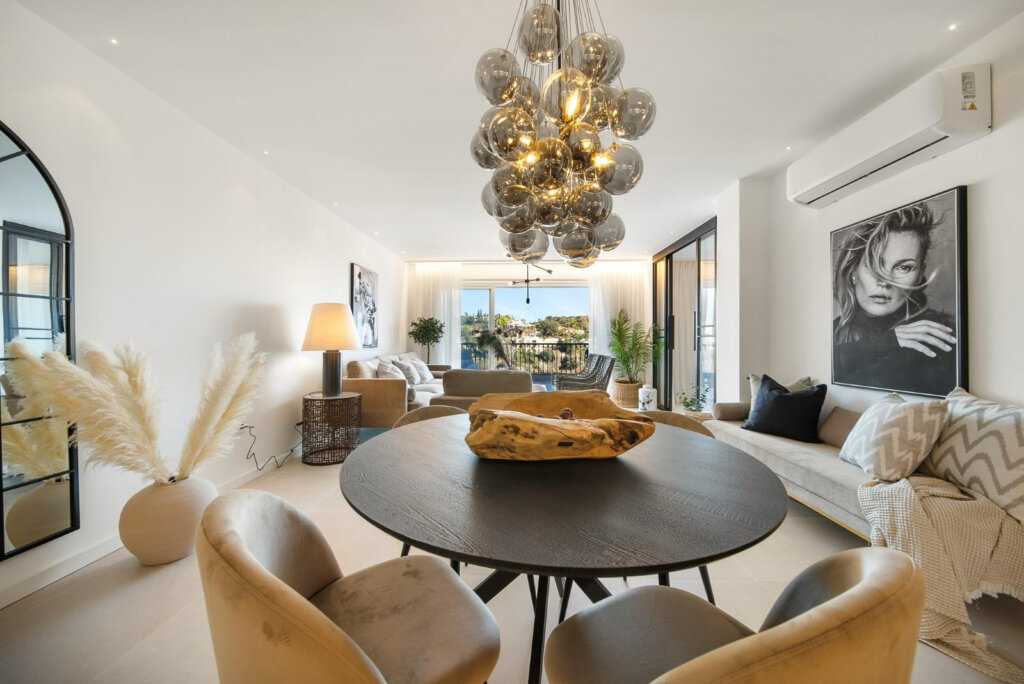 Furnished 3 Bedroom Apartment for Rent in Benahavís
