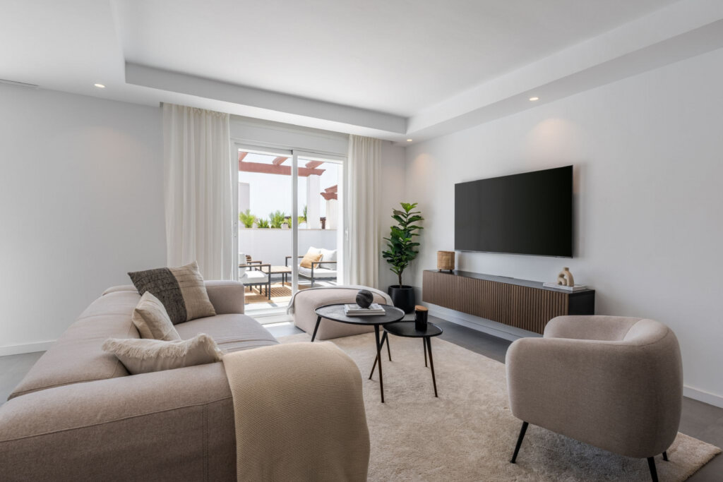 4 Bedroom Apartment for Rent in Aloha Royal, Nueva Andalucía, Marbella