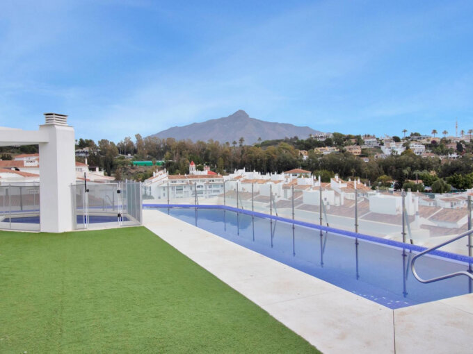 Furnished 3 Bedroom Apartment for Rent in Marbella
