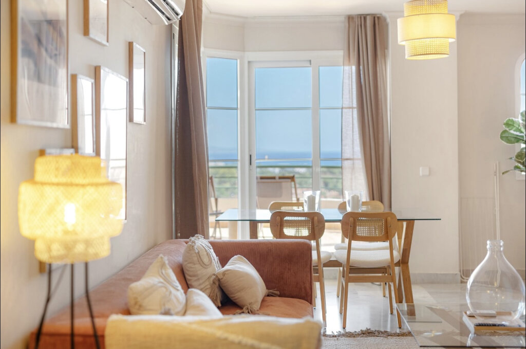 2 Bedroom Apartment for Rent in Nueva Andalucía, Marbella