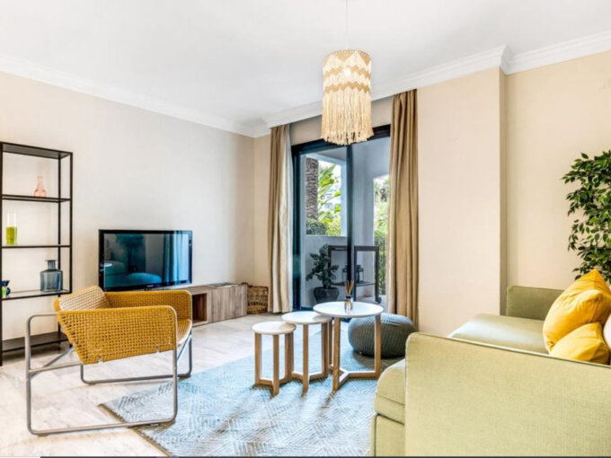 Furnished 2 Bedroom Apartment for Rent in Puerto Banús, Marbella