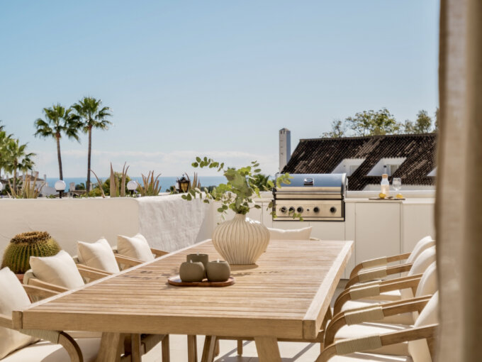 3 Bedroom Apartment for Rent in Nueva Andalucía, Marbella