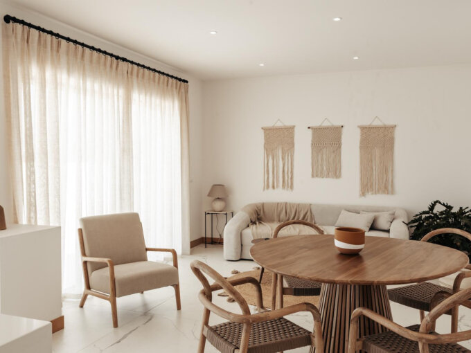 2 Bedroom Apartment for Rent in Estepona