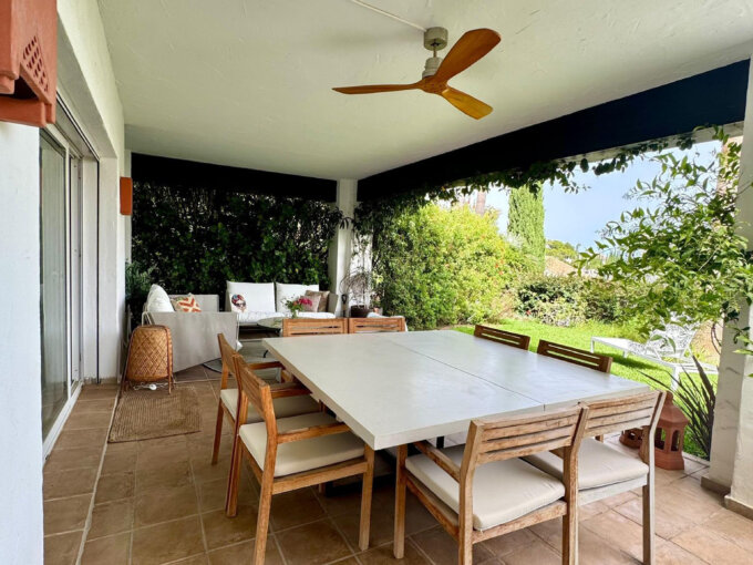 Furnished 2 Bedroom Apartment for Rent in Nueva Andalucía, Marbella