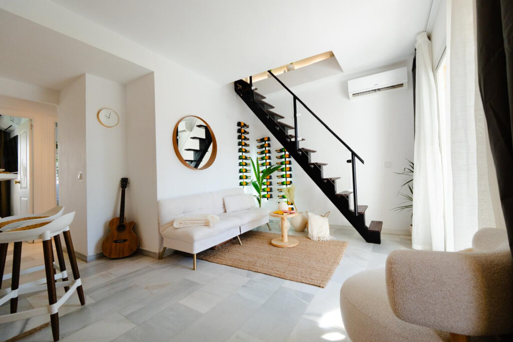 Furnished 3 Bedroom Apartment for Rent in Puerto Banús, Marbella