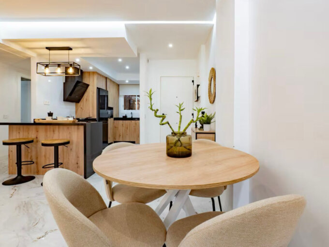Furnished 2 Bedroom Apartment for Rent in La Reserva de Marbella, Las Chapas, Marbella