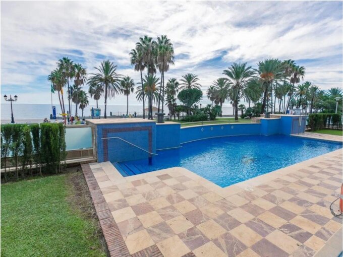 Furnished 3 Bedroom Apartment for Rent in Cortijo Blanco, San Pedro Alcántara