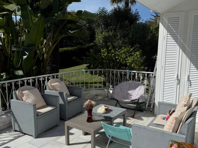 Furnished 2 Bedroom Apartment for Rent in Nueva Andalucía, Marbella