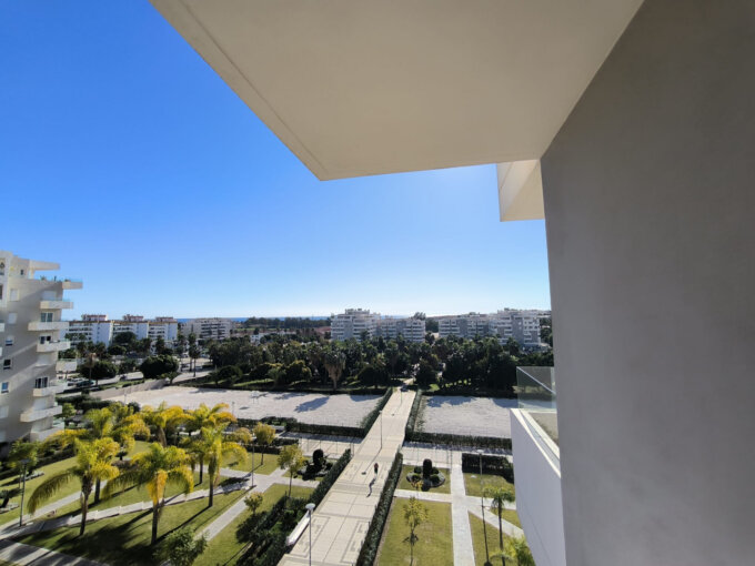 2 Bedroom Apartment for Rent in Nueva Andalucía, Marbella