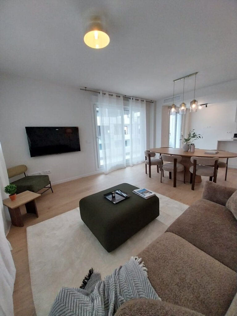 Furnished 3 Bedroom Apartment for Rent in Nueva Andalucía, Marbella