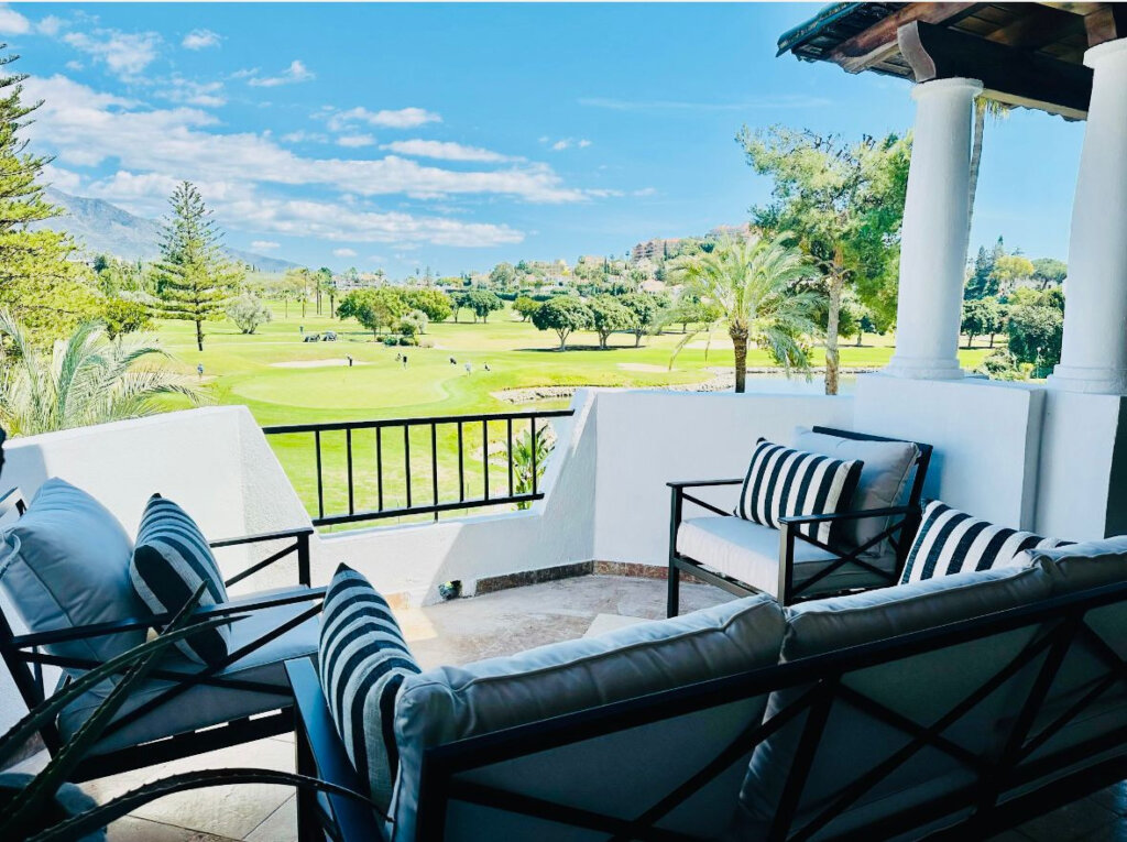 Furnished 3 Bedroom Private Villa for Rent in Nueva Andalucía, Marbella