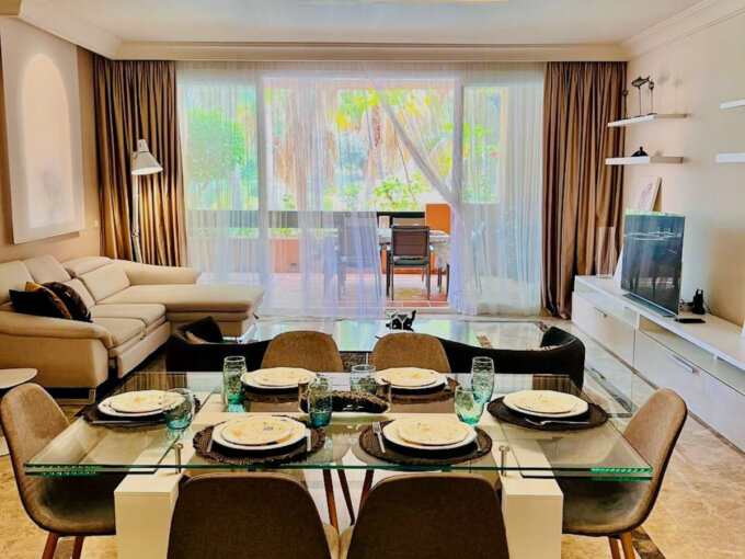Furnished 3 Bedroom Apartment with Terrace for Rent in Nueva Andalucía, Marbella