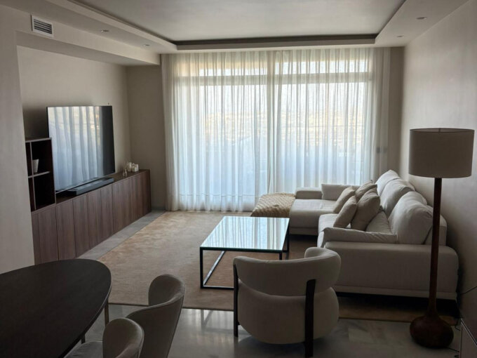 2 Bedroom Apartment for Rent in Magna Marbella, Nueva Andalucía, Marbella
