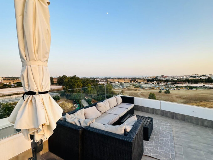 Furnished 3 Bedroom Apartment for Rent in La Campana, Nueva Andalucía, Marbella