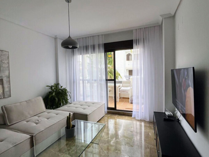 2 Bedroom Apartment for Rent in Estepona