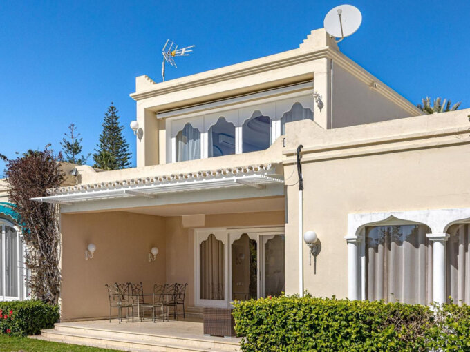 Furnished 5 Bedroom Private Villa for Rent in Estepona