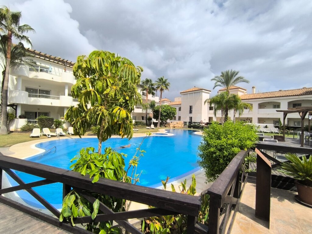 Furnished 2 Bedroom Apartment for Rent in Mijas Golf