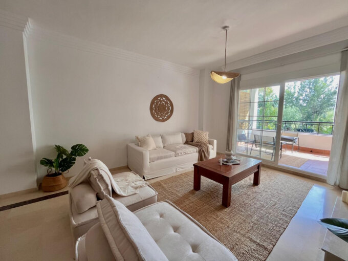 2 Bedroom Apartment for Rent in Nueva Andalucía, Marbella