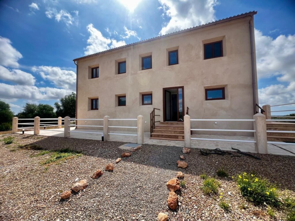 4 Bedroom Apartment for Rent in Santanyí