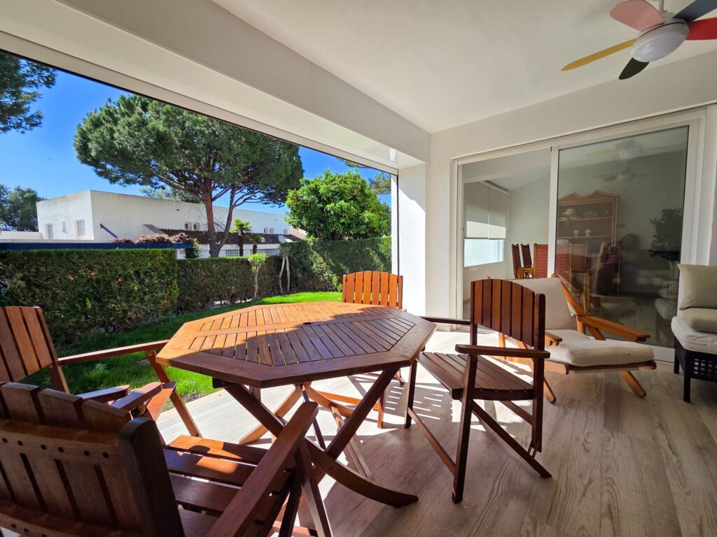Furnished 5 Bedroom Private Villa with Terrace for Rent in Nueva Andalucía, Marbella