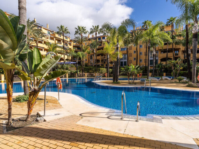 Furnished 3 Bedroom Apartment for Rent in San Pedro de Alcántara