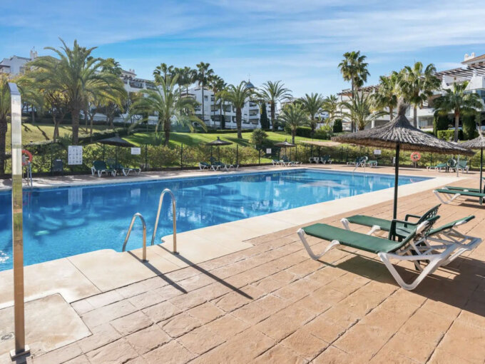 Furnished 2 Bedroom Apartment with Terrace for Rent in Selwo, Nueva Milla de Oro, Estepona