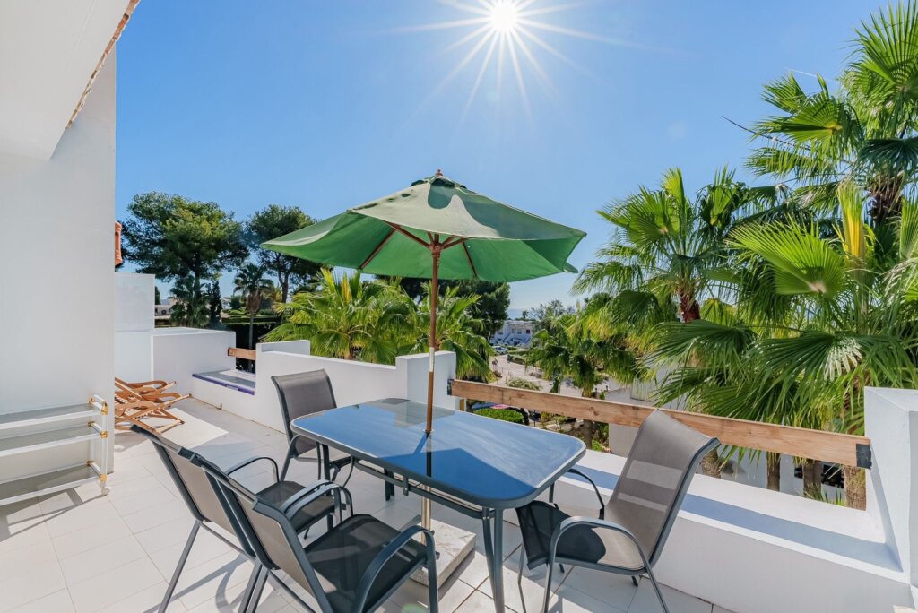 2 Bedroom Apartment with Terrace for Rent in Urbanización Miraflores