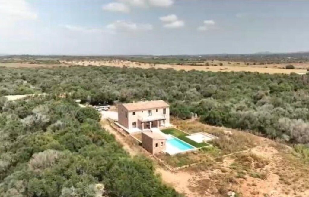 4 Bedroom Apartment for Rent in Santanyí