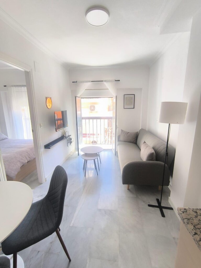 Furnished 1 Bedroom Apartment for Rent in Fuengirola Centro
