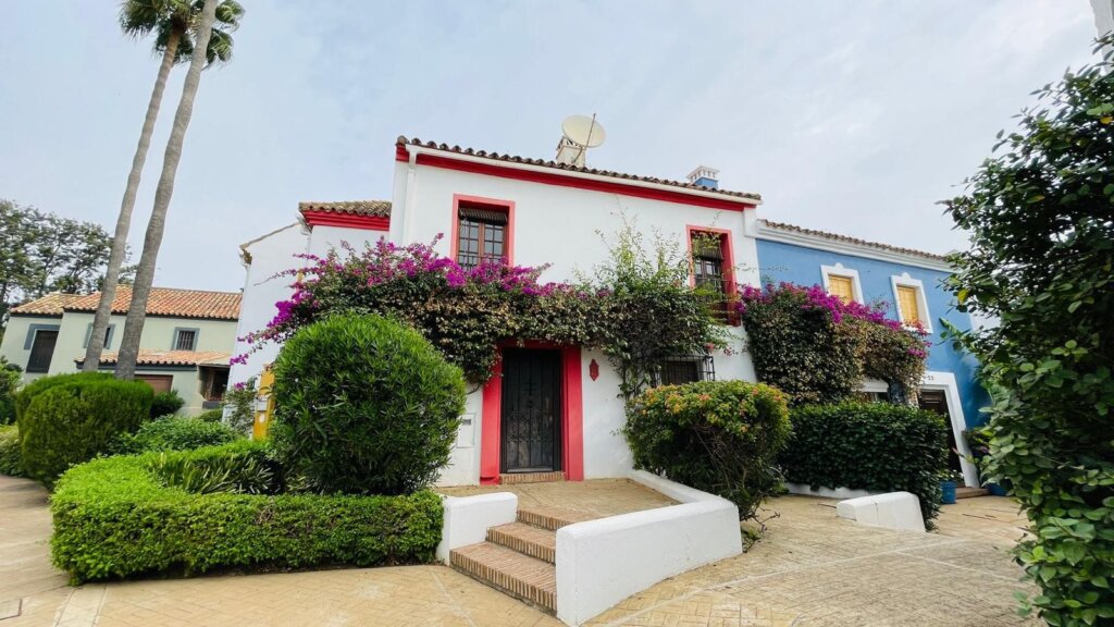 3 Bedroom Private Villa with Terrace for Rent in Guadalmina Alta, San Pedro Alcántara