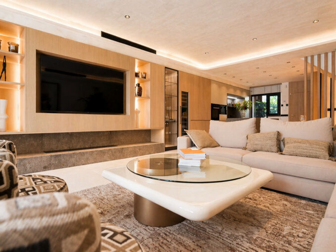 Furnished 4 Bedroom Private Villa for Rent in Altos de Puente Romano, Milla de Oro, Marbella