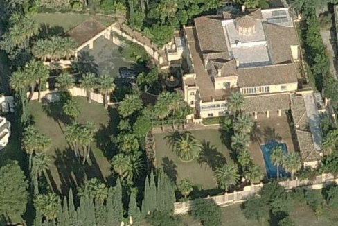 7 Bedroom Private Villa for Sale in Nueva Andalucía, Marbella