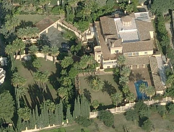7 Bedroom Private Villa for Sale in Nueva Andalucía, Marbella