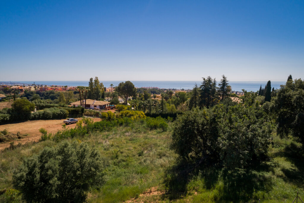 Apartment for Sale in Sierra Blanca, Marbella