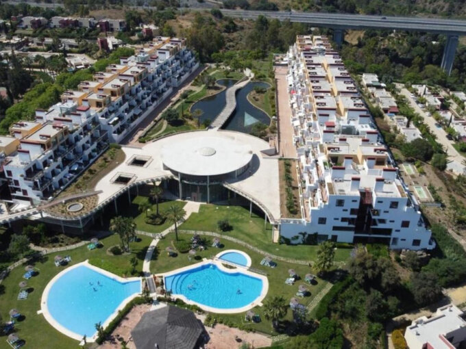 Furnished 2 Bedroom Apartment for Rent in Benahavís
