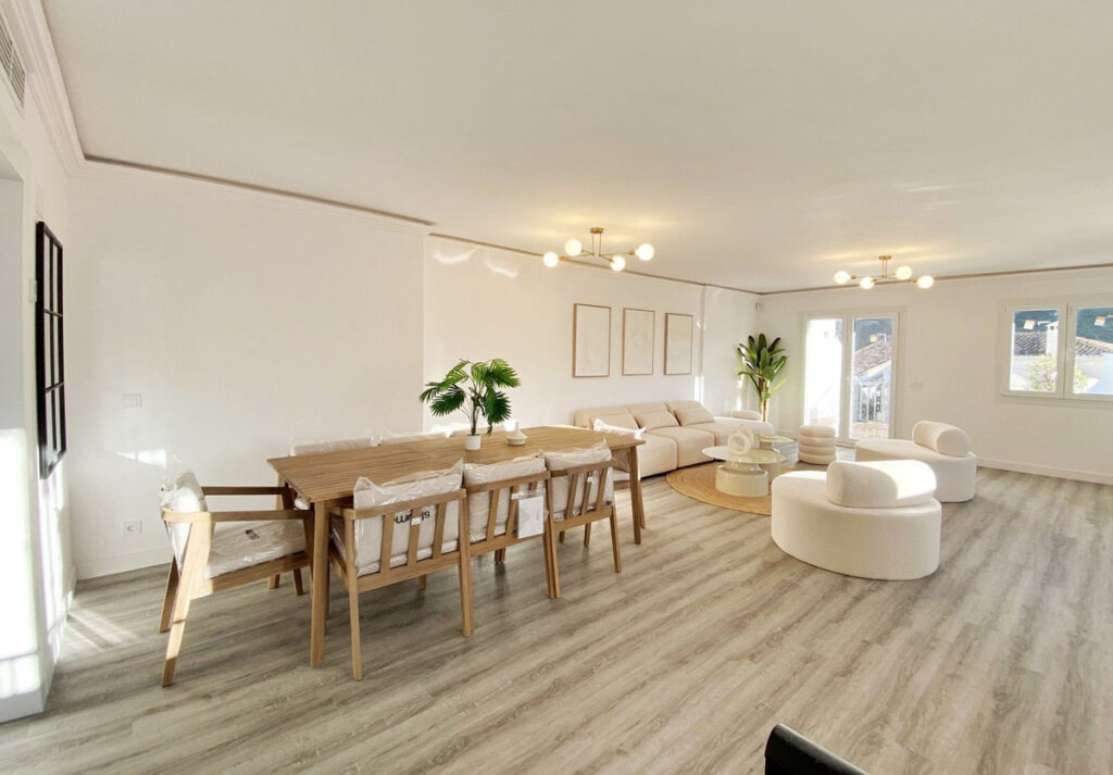 Furnished 5 Bedroom Apartment for Rent in Benahavís